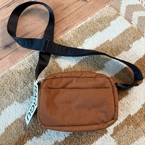Baggu crossbody camera bag NWT